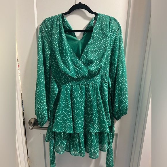 Green mini dress - Picture 1 of 2
